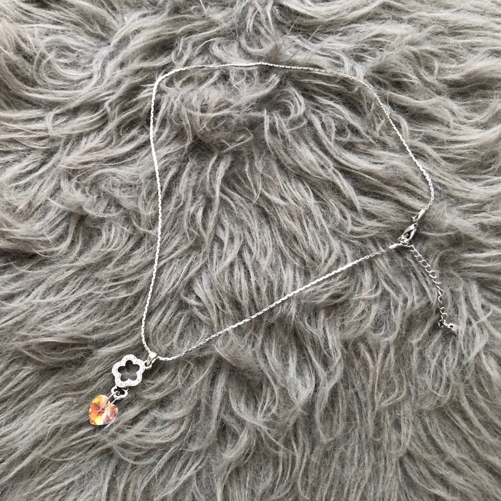 Fashion Necklace with Heart Pendent